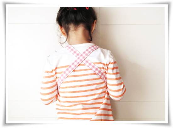 complementos infantiles: porta-muñecos espalda